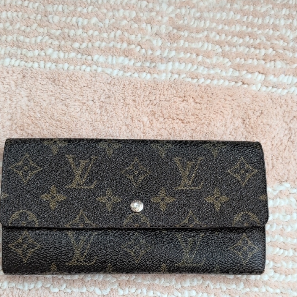 Louis Vuitton Collector Piece - Long Wallet